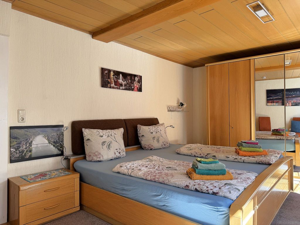 Gemütliches Doppelbett