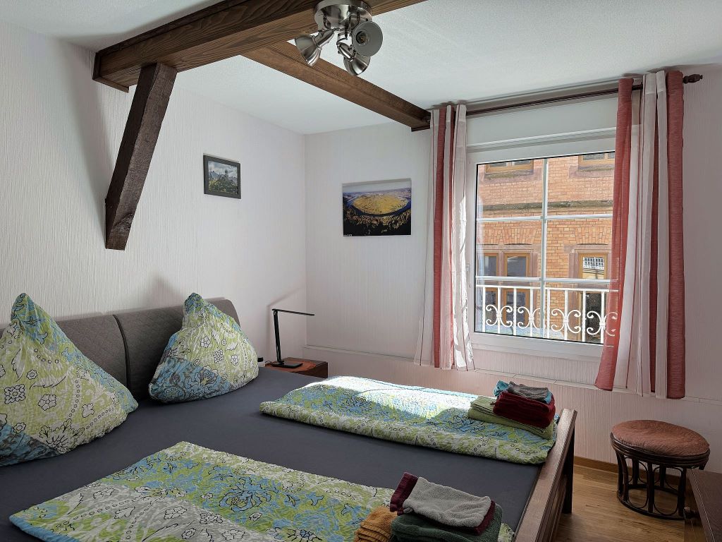 Schlafzimmer 1 mit Doppelbett